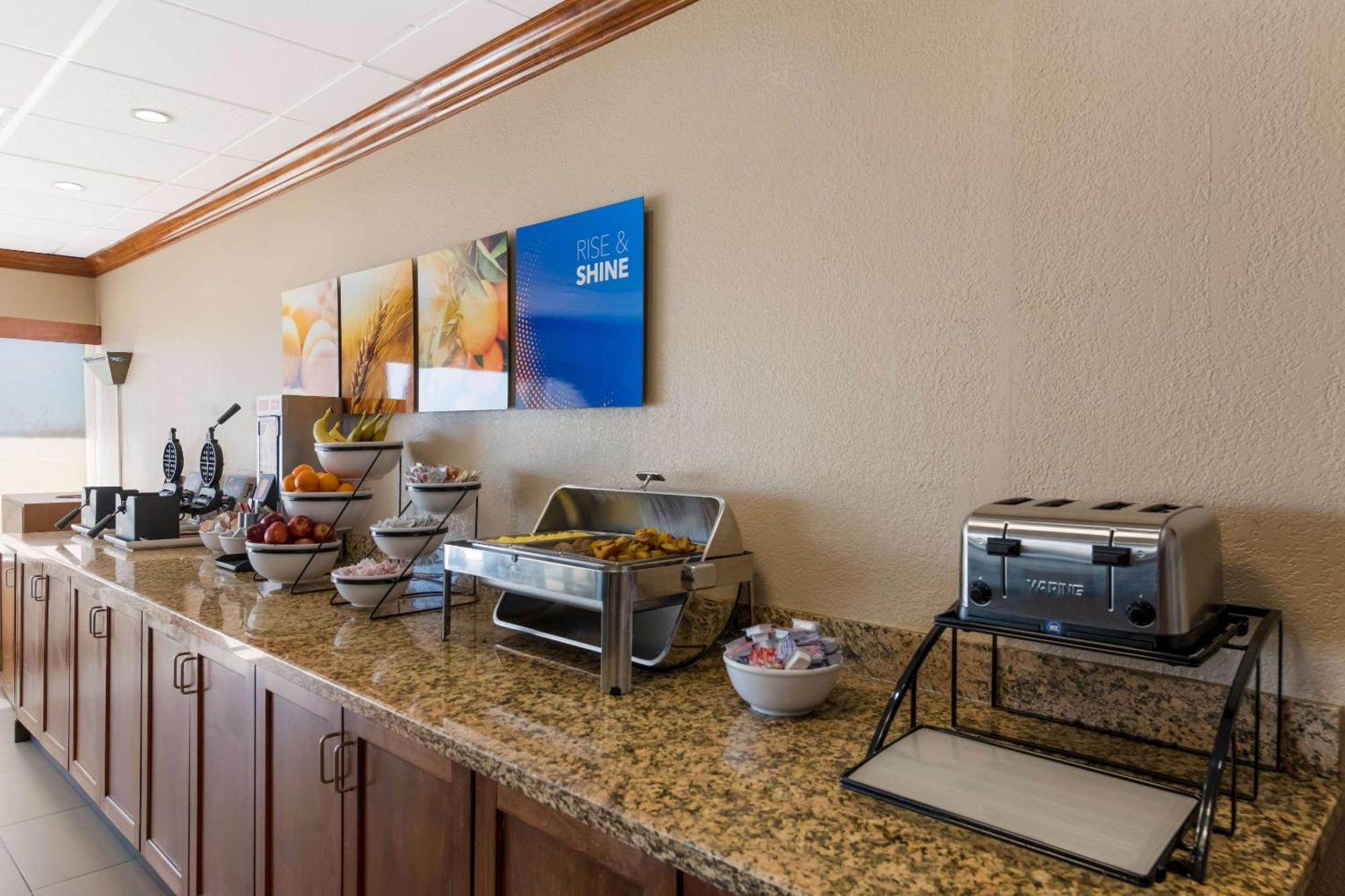 Comfort Inn South Oceanfront Nags Head Exterior photo